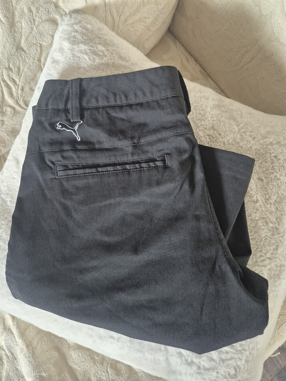 Puma Women's Flat-Front Bermuda Golf Shorts in Dark Gray Charcoal Size 4